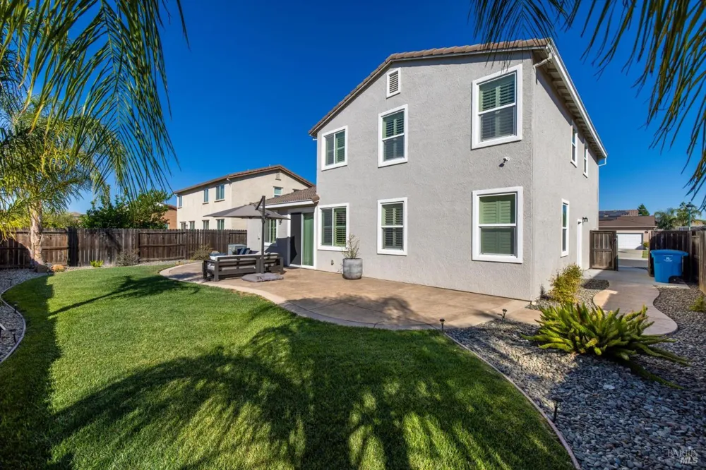 173 Via Del Sol Vacaville, CA 95687
