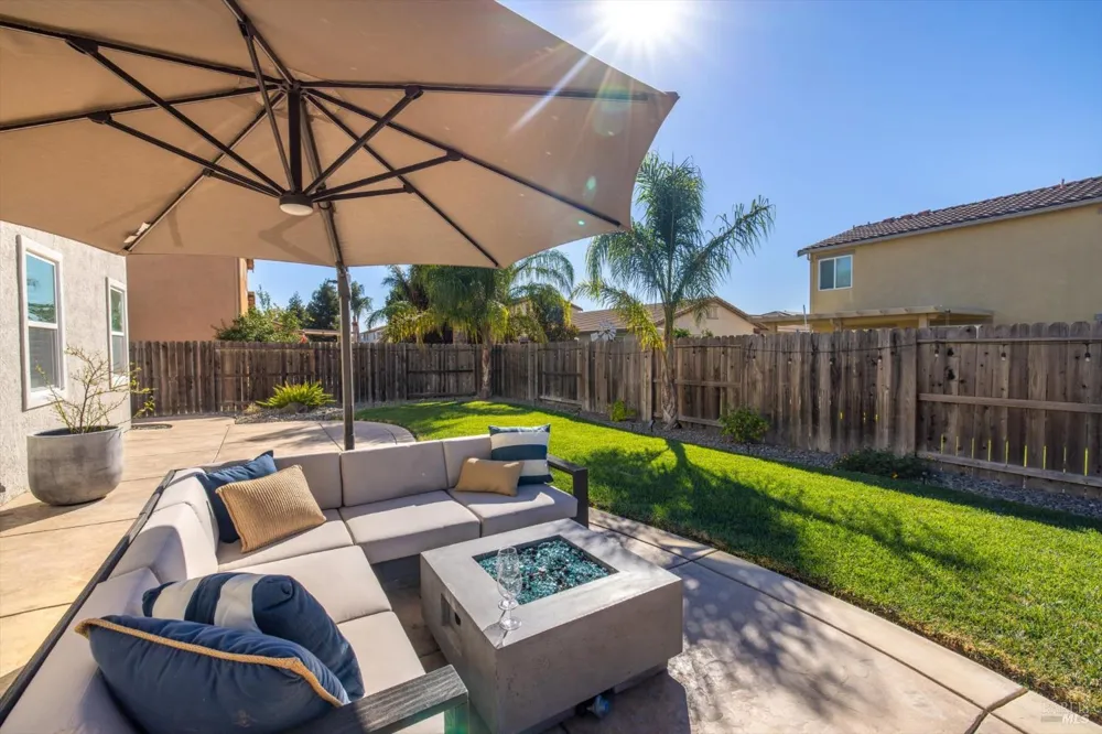 173 Via Del Sol Vacaville, CA 95687