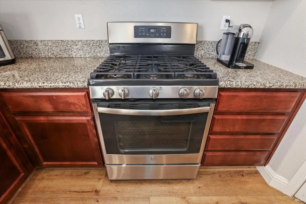 173 Via Del Sol Vacaville, CA 95687