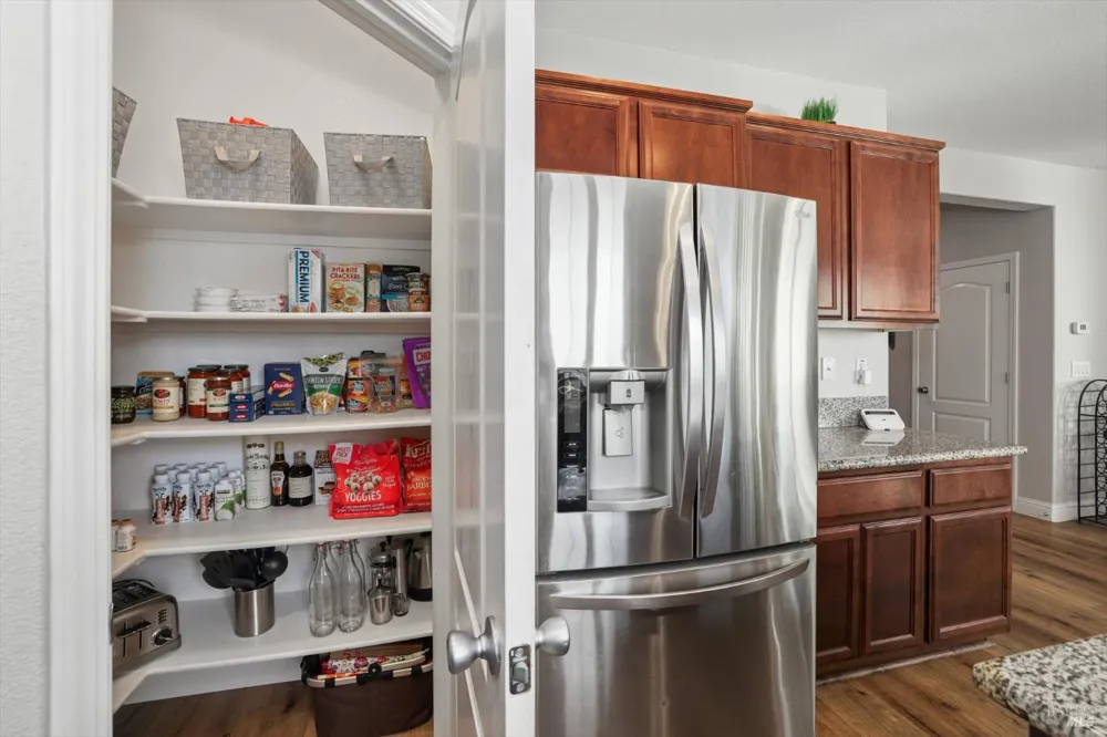 173 Via Del Sol Vacaville, CA 95687
