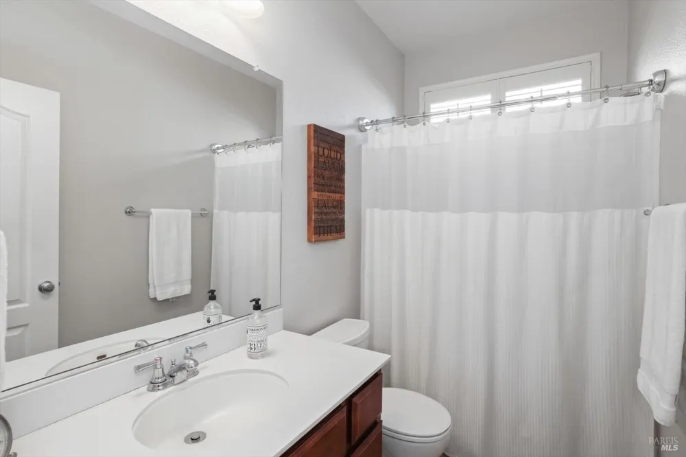 173 Via Del Sol Vacaville, CA 95687