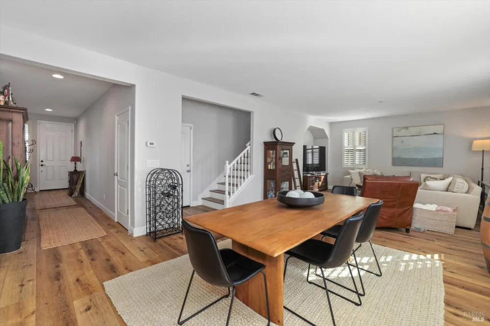 173 Via Del Sol Vacaville, CA 95687
