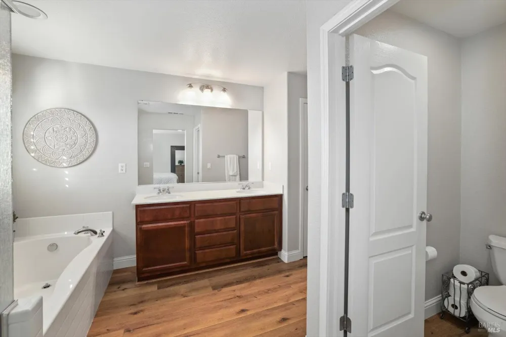 173 Via Del Sol Vacaville, CA 95687
