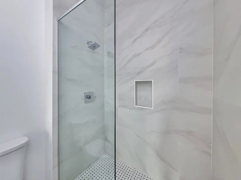 425 AVENUE C Bayonne, NJ 07002