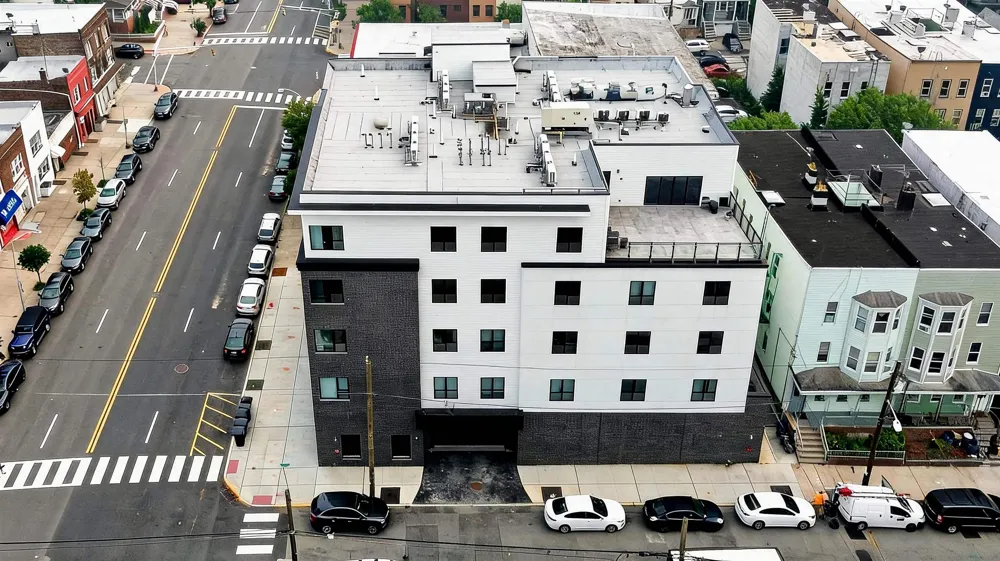 425 AVENUE C Bayonne, NJ 07002