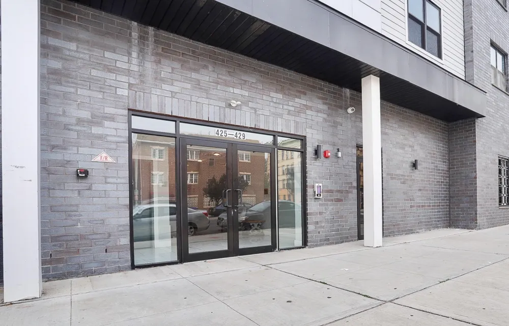 425 AVENUE C Bayonne, NJ 07002
