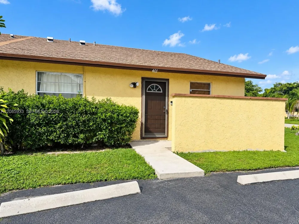 401 NW 43rd St Deerfield Beach, FL 33064
