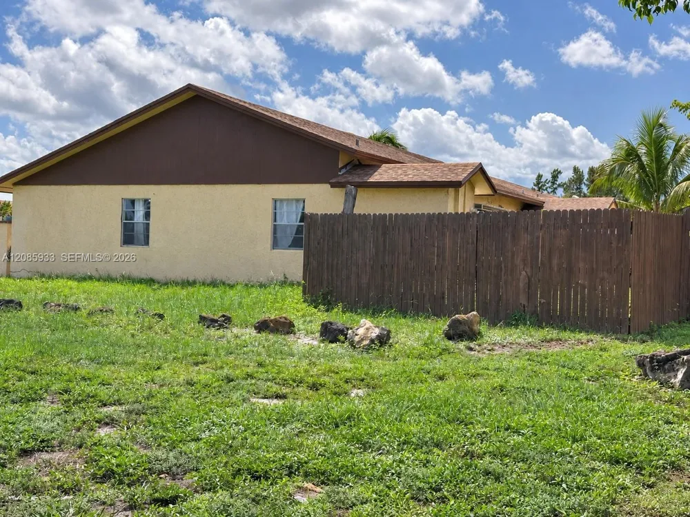 401 NW 43rd St Deerfield Beach, FL 33064