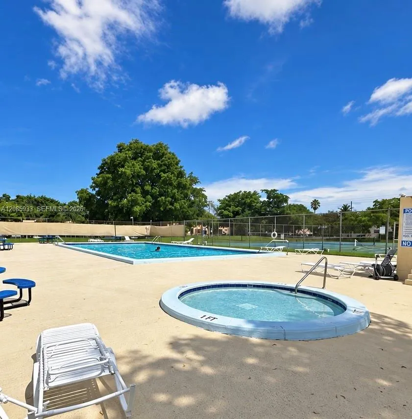 401 NW 43rd St Deerfield Beach, FL 33064