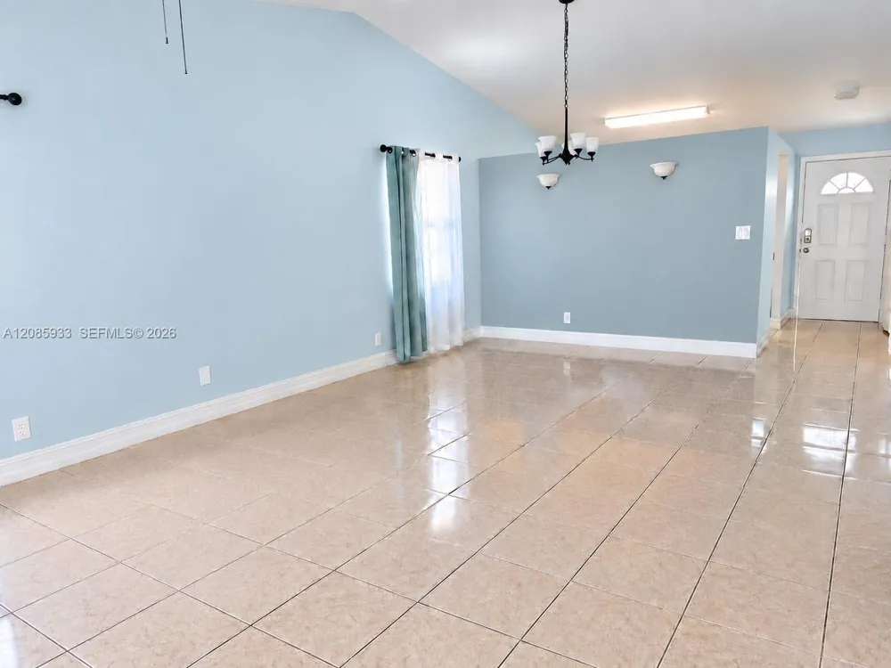 401 NW 43rd St Deerfield Beach, FL 33064