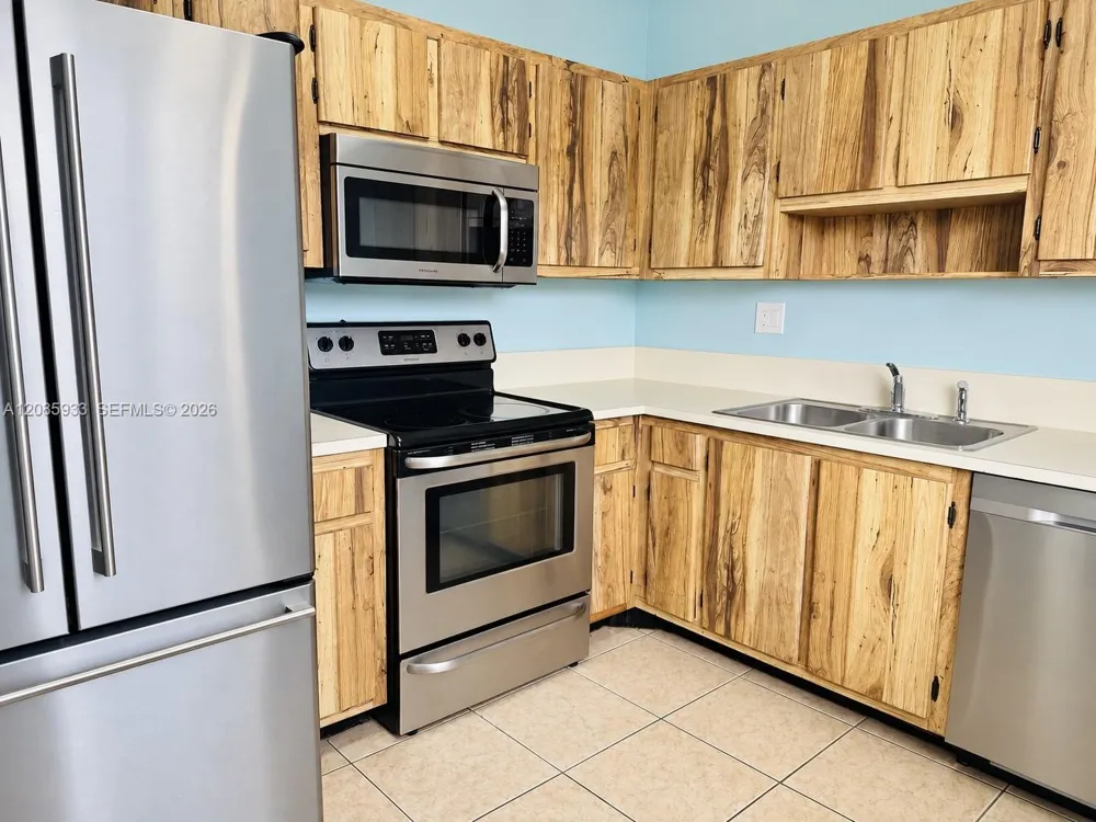 401 NW 43rd St Deerfield Beach, FL 33064
