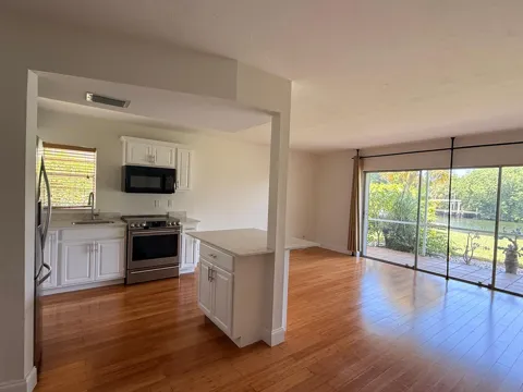 342 Southwind Drive #101