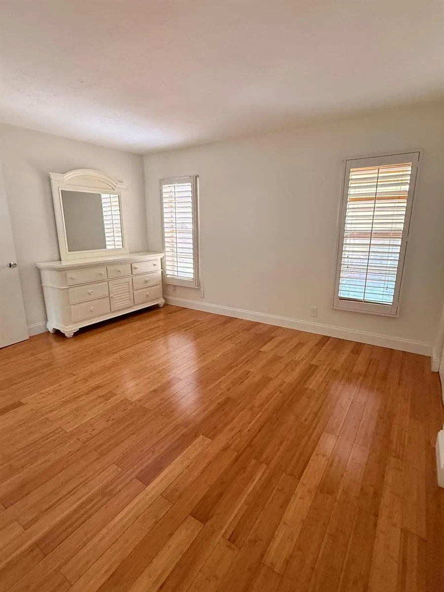 342 Southwind Drive #101 North Palm Beach, FL 33408