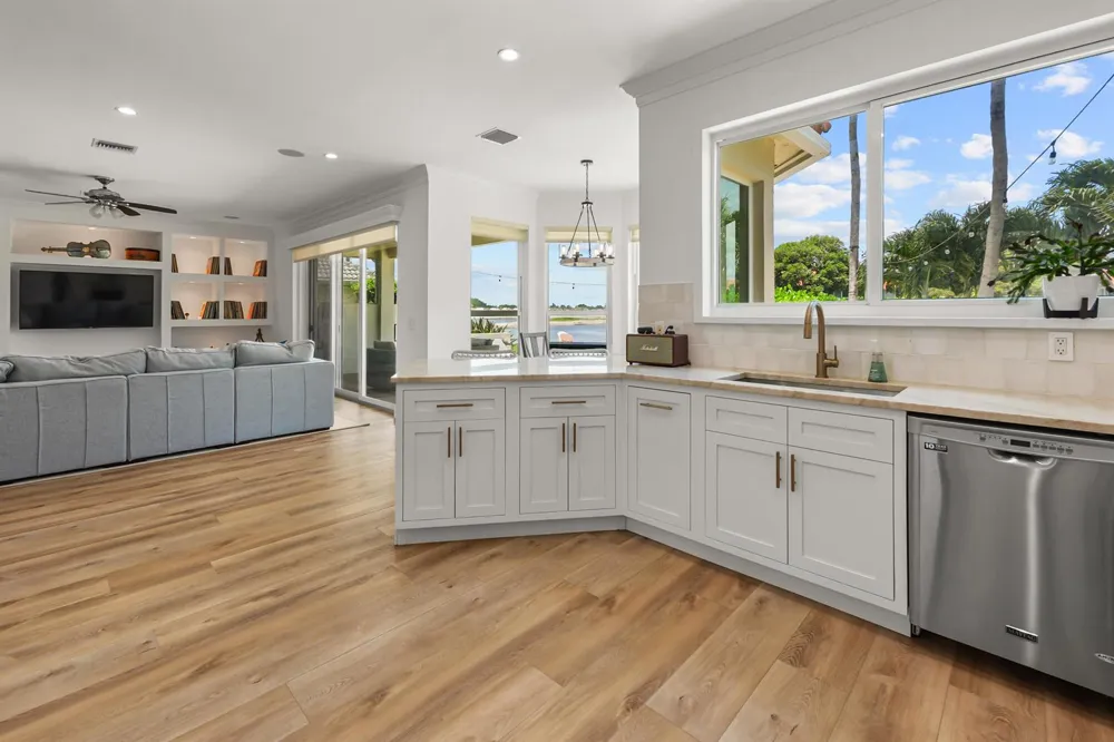 1237 Avondale Lane West Palm Beach, FL 33409