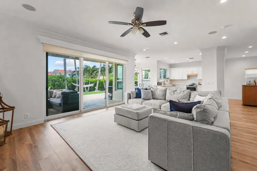 1237 Avondale Lane West Palm Beach, FL 33409
