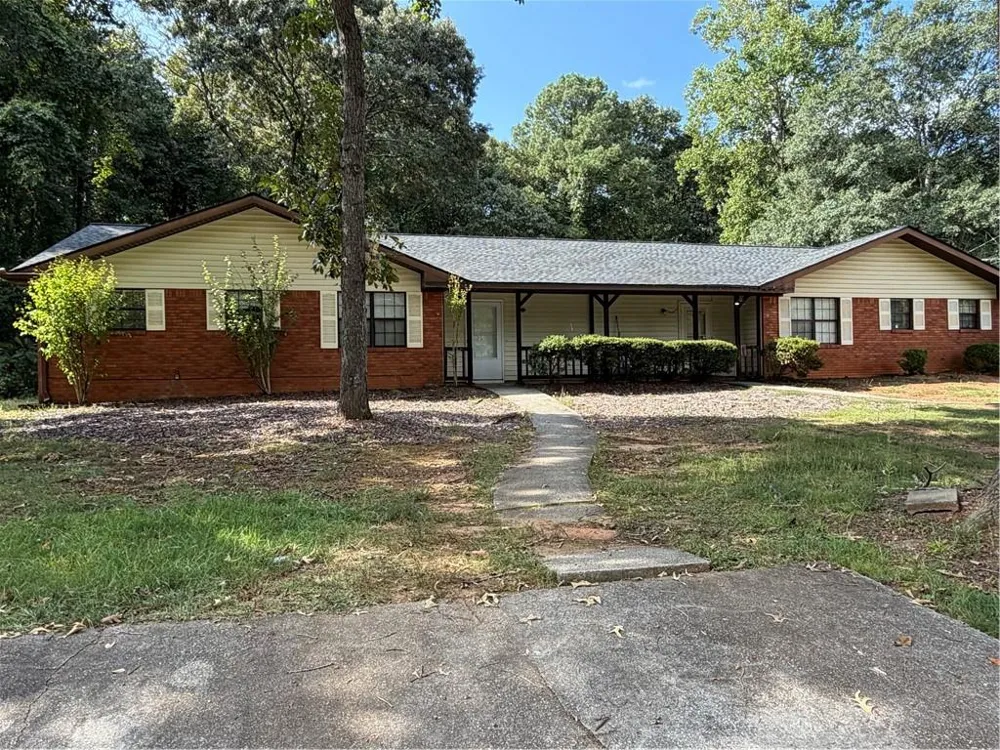 160 Chesapeake Drive Ellenwood, GA 30294