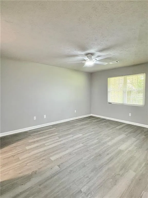 160 Chesapeake Drive Ellenwood, GA 30294