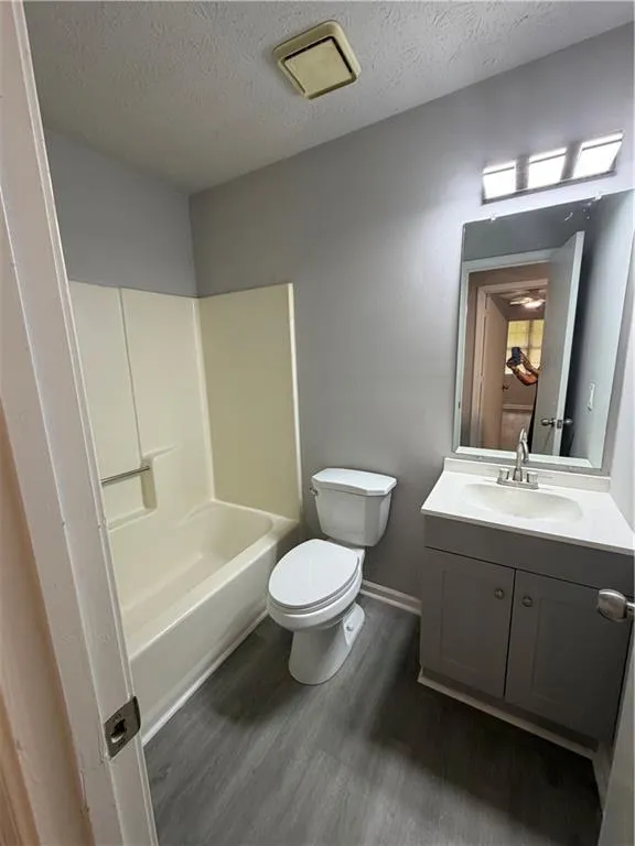 160 Chesapeake Drive Ellenwood, GA 30294
