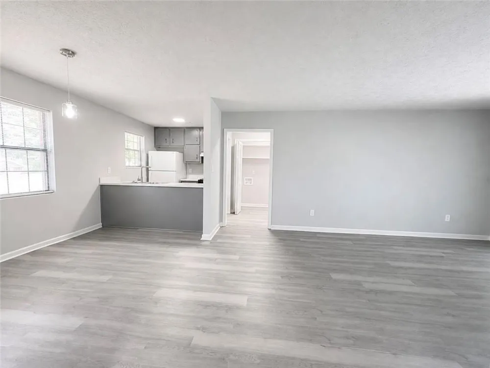 160 Chesapeake Drive Ellenwood, GA 30294