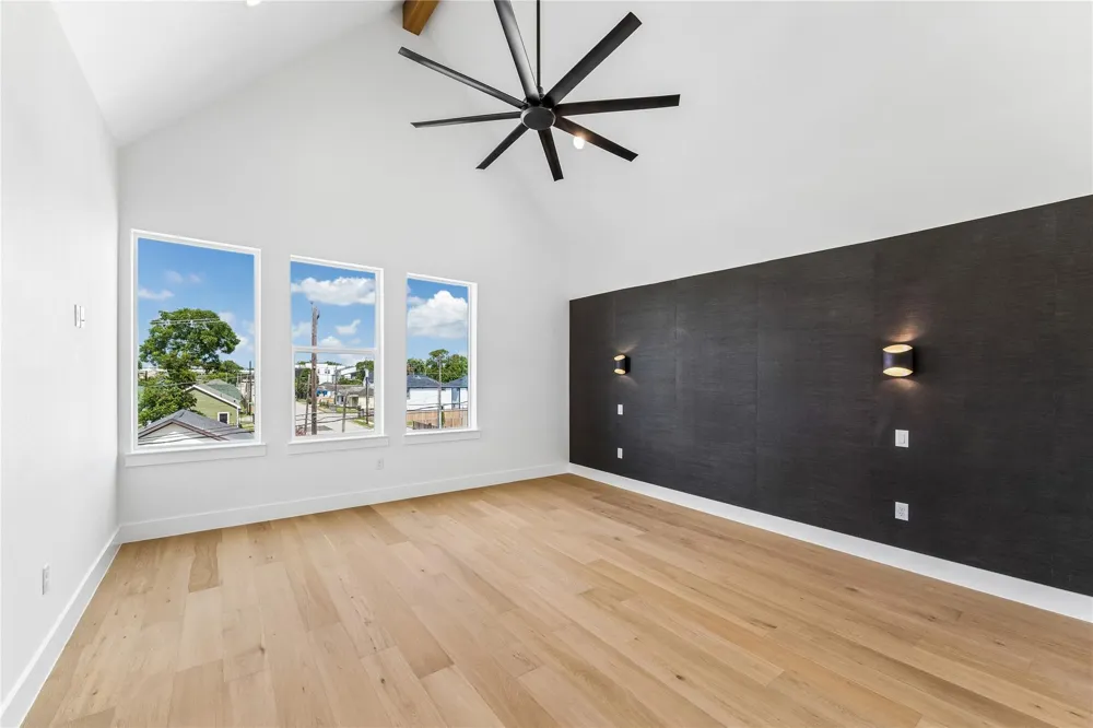 3402 Market Street Houston, TX 77020