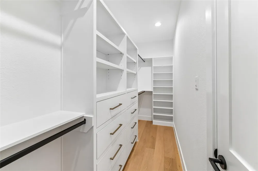 3402 Market Street Houston, TX 77020