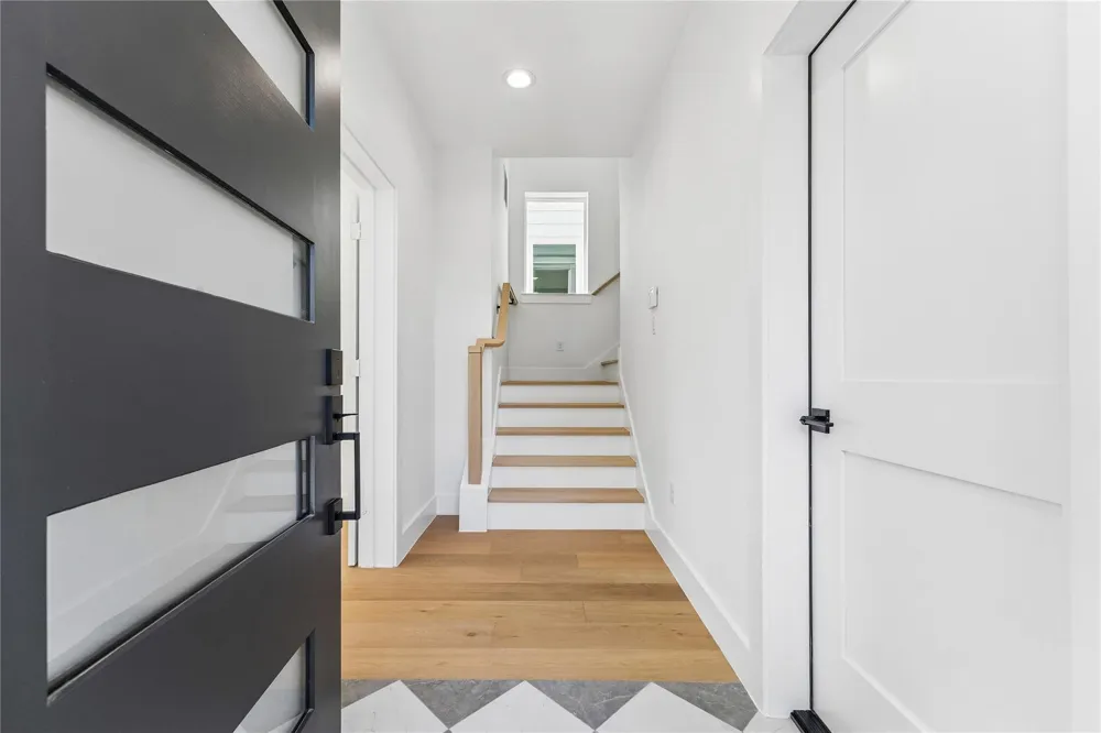 3402 Market Street Houston, TX 77020