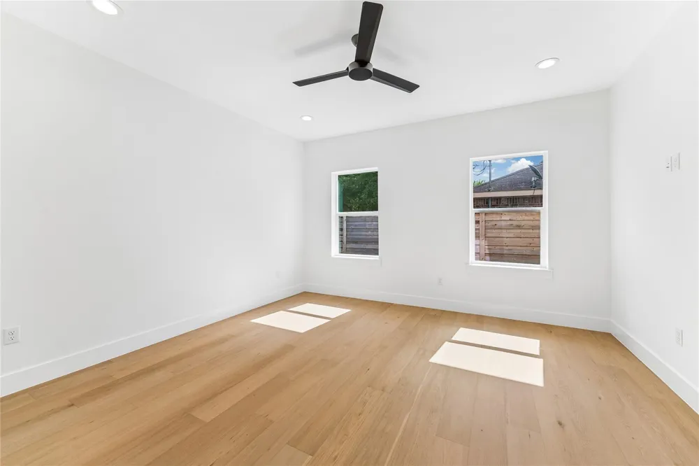 3402 Market Street Houston, TX 77020