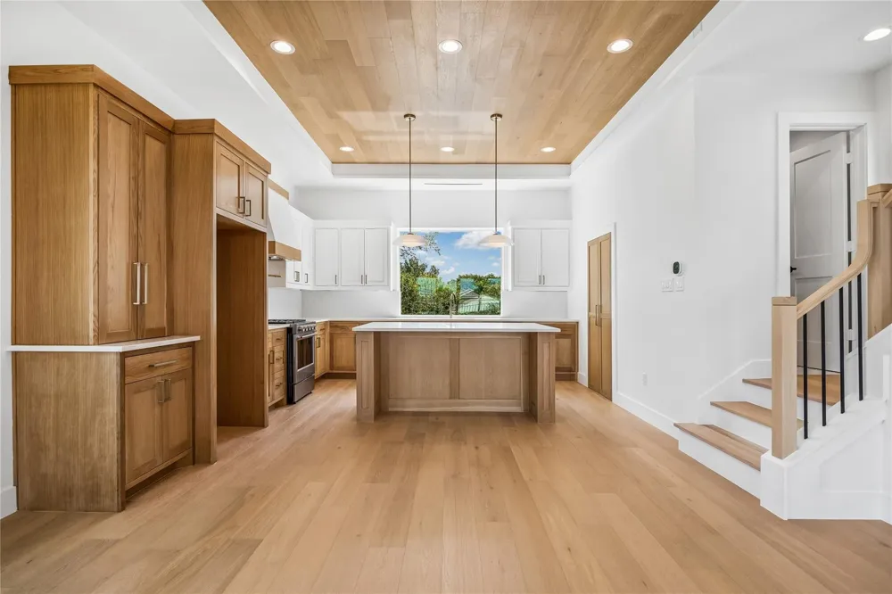 3402 Market Street Houston, TX 77020