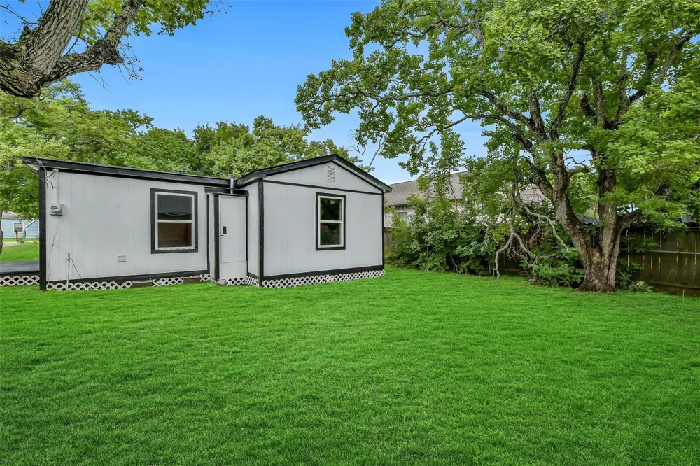 2505 29th Avenue Texas City, TX 77590