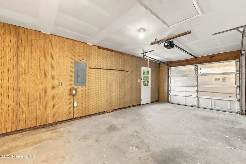 4511 Rivershore Drive New Bern, NC 28560