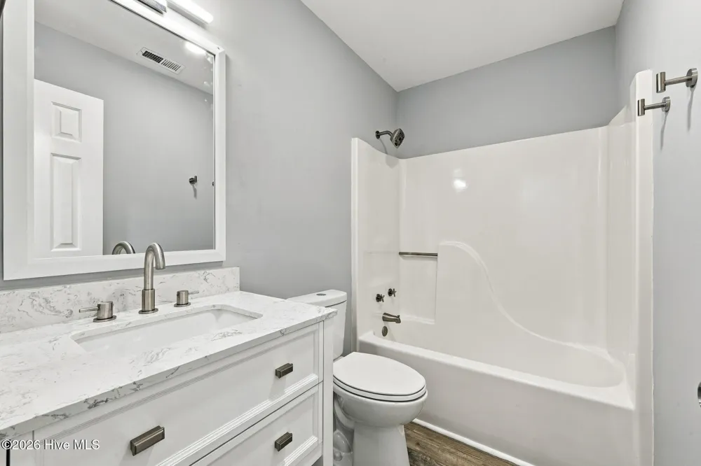 4511 Rivershore Drive New Bern, NC 28560