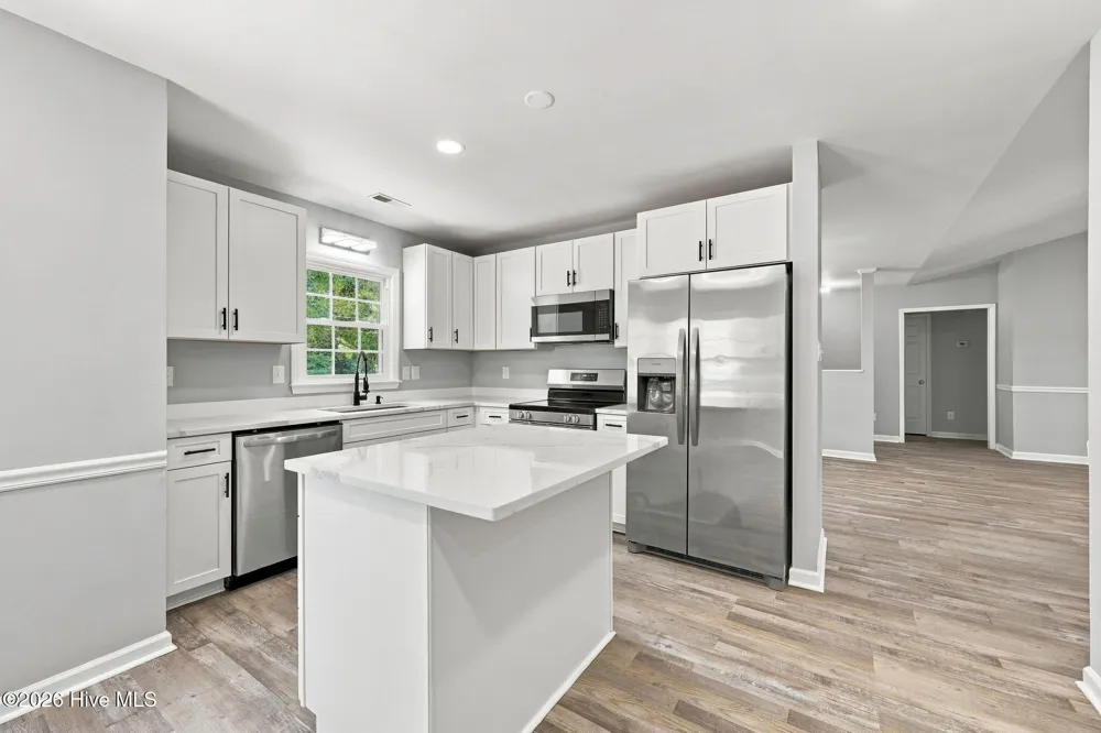 4511 Rivershore Drive New Bern, NC 28560