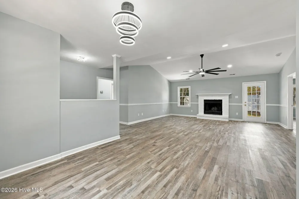 4511 Rivershore Drive New Bern, NC 28560