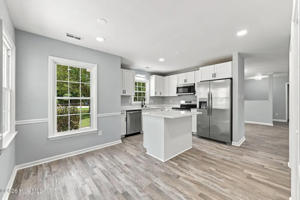 4511 Rivershore Drive New Bern, NC 28560