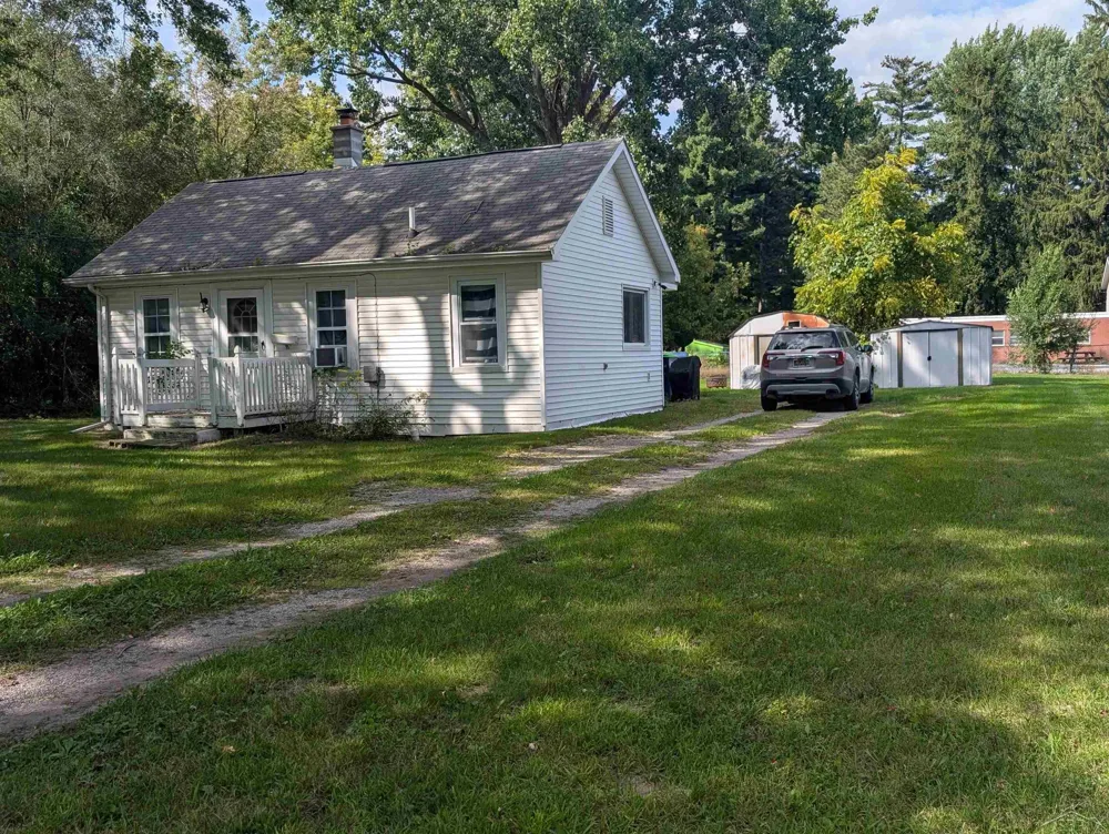 1570 Schust Road Carrollton Township, MI 48604