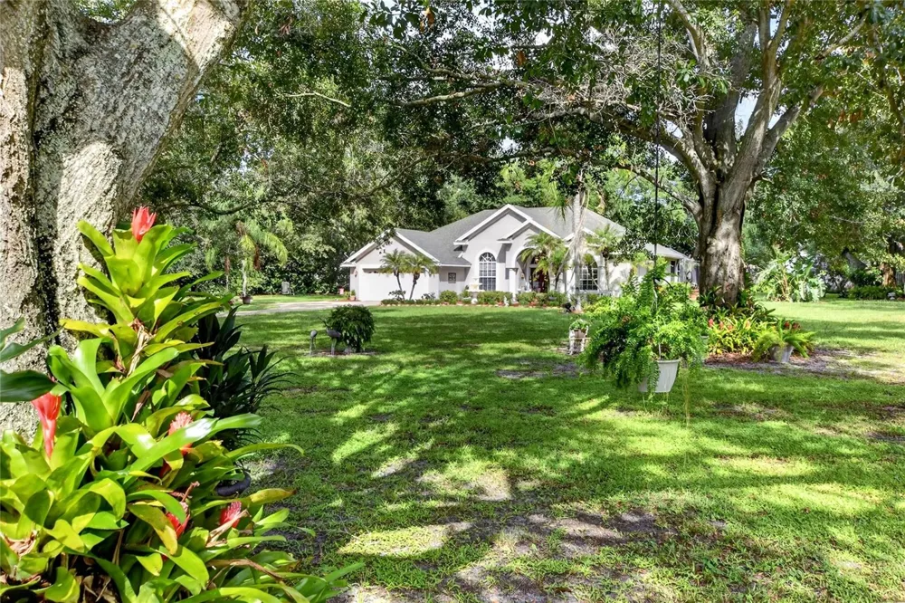 4401 CHAMBLISS ROAD Winter Haven, FL 33884