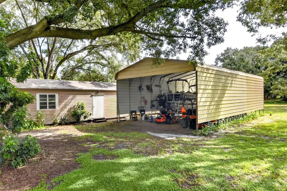4401 CHAMBLISS ROAD Winter Haven, FL 33884