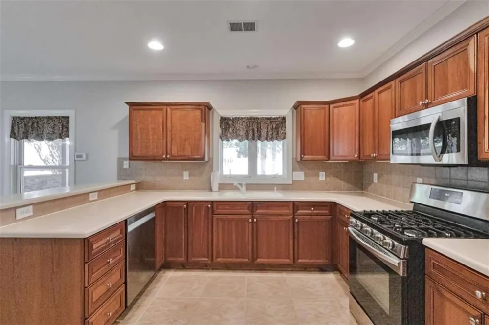 1421 Castlebrooke Way Marietta, GA 30066