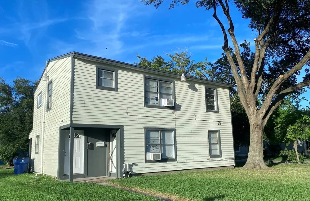 1138 4th Avenue #1140 Texas City, TX 77590
