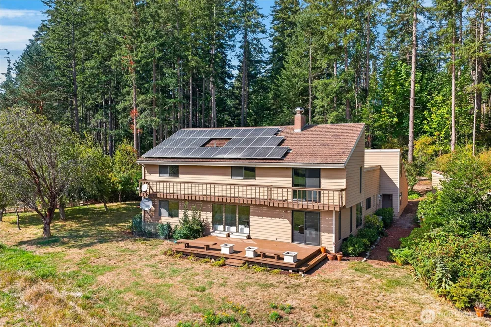 1950 Stick Point Lane Oak Harbor, WA 98277