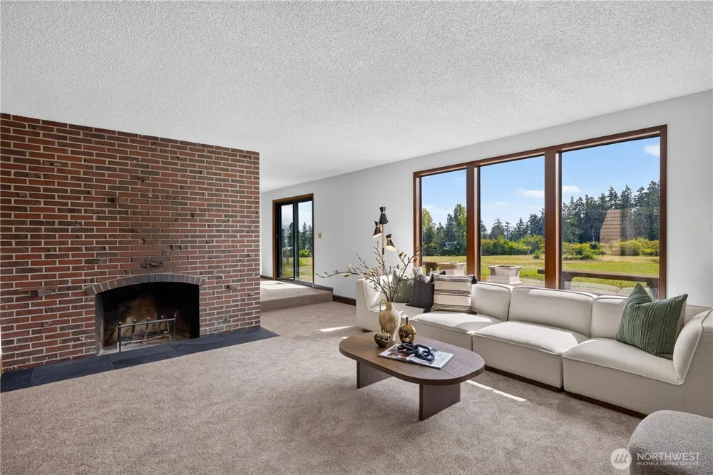 1950 Stick Point Lane Oak Harbor, WA 98277
