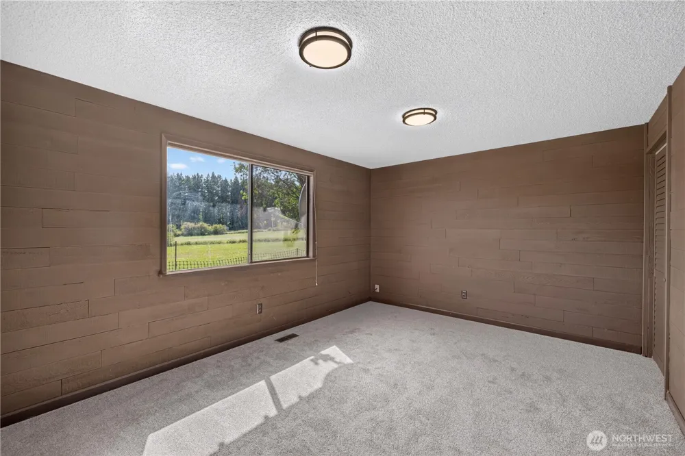 1950 Stick Point Lane Oak Harbor, WA 98277