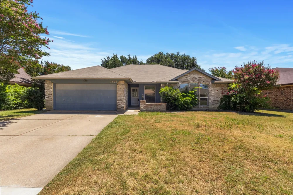 2709 Typhon Drive Grand Prairie, TX 75052