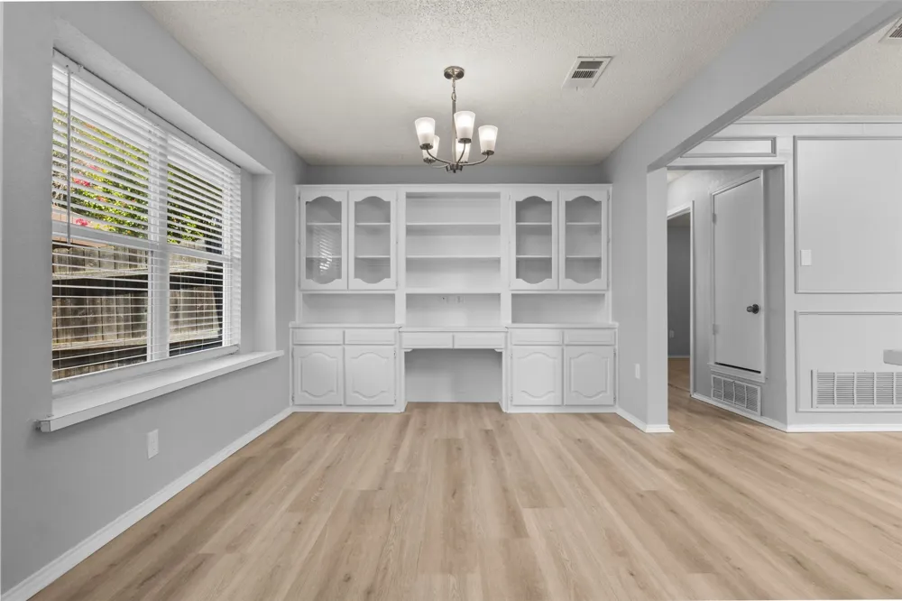 2709 Typhon Drive Grand Prairie, TX 75052