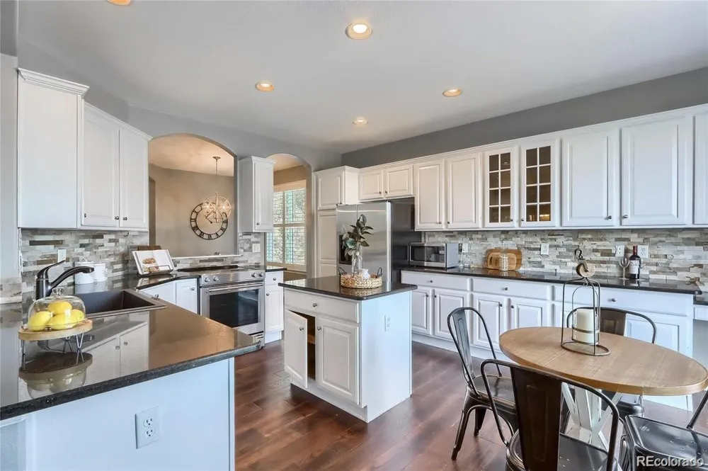 5289 Windflower Lane Highlands Ranch, CO 80130