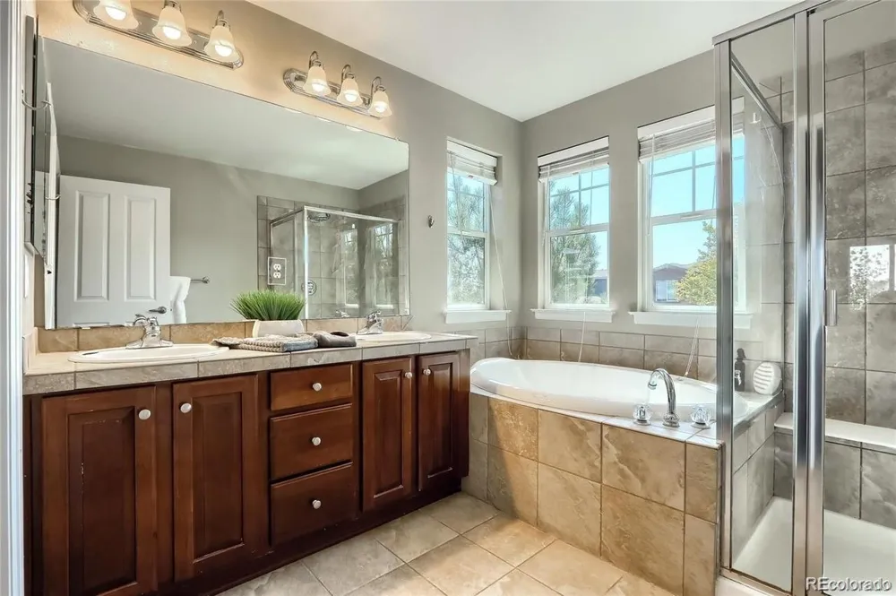 5289 Windflower Lane Highlands Ranch, CO 80130