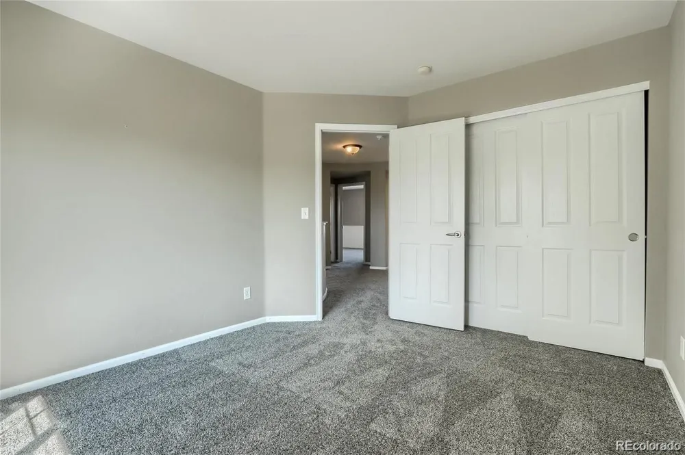 5289 Windflower Lane Highlands Ranch, CO 80130