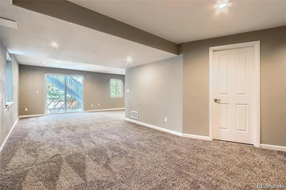 5289 Windflower Lane Highlands Ranch, CO 80130
