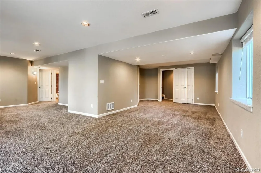 5289 Windflower Lane Highlands Ranch, CO 80130