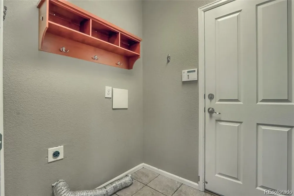 5289 Windflower Lane Highlands Ranch, CO 80130